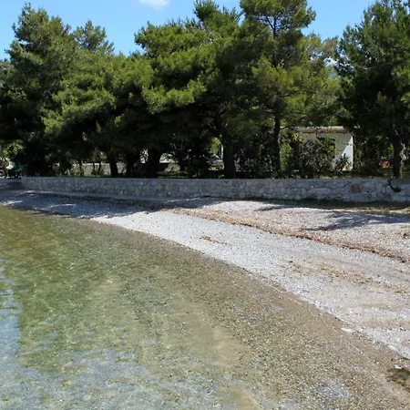 With Parking Space Seline, Paklenica - 25432 * 斯塔利格拉德-帕克利尼卡